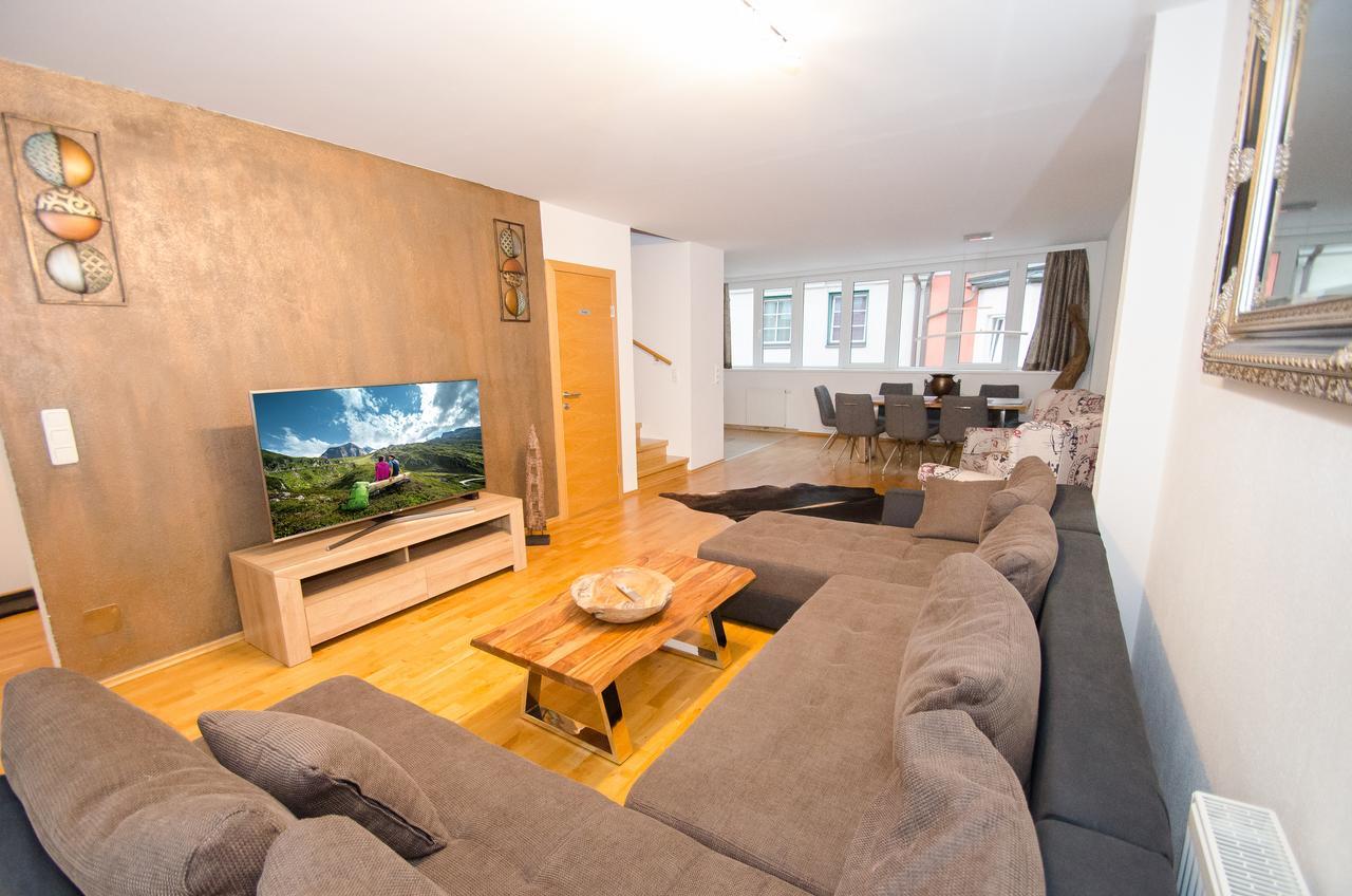 Penthouse Seven By All In One Apartments Zell am See Buitenkant foto