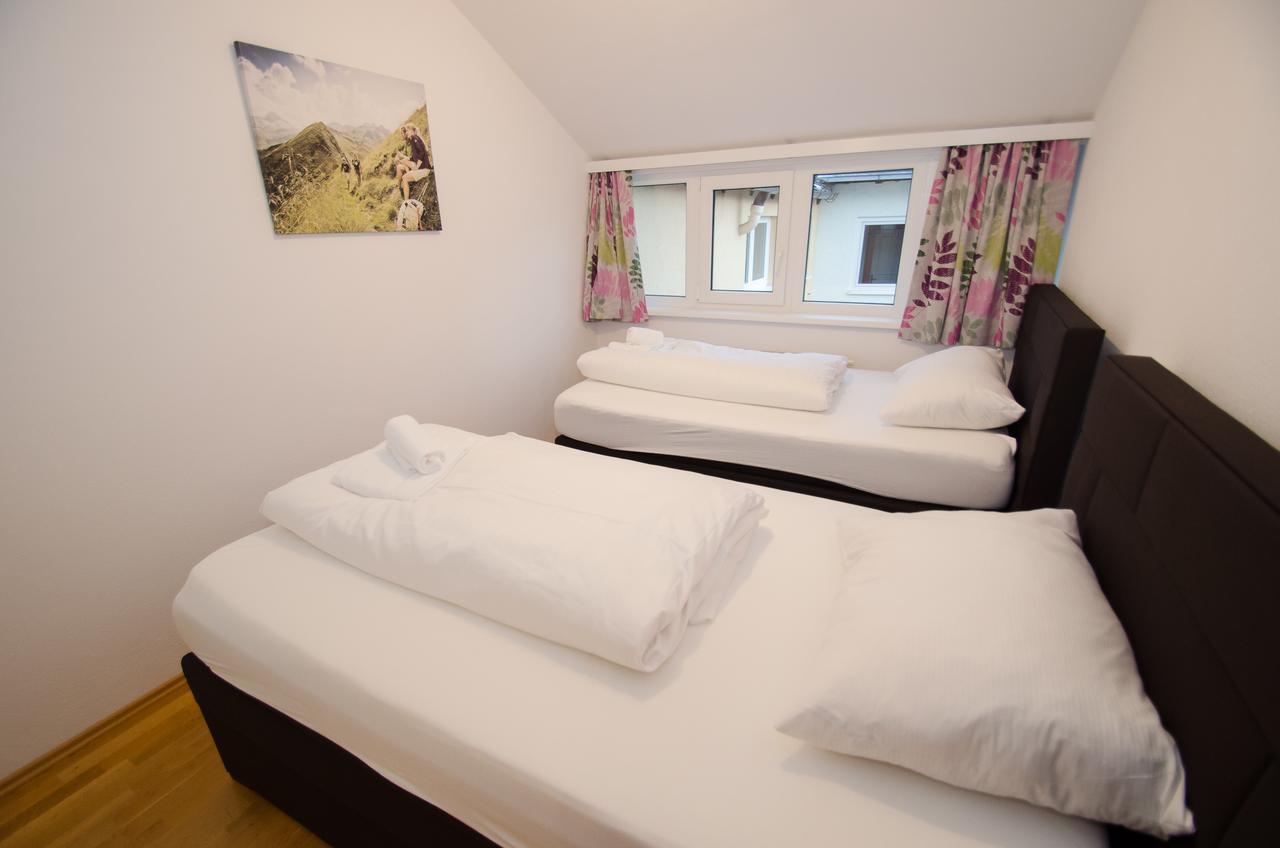 Penthouse Seven By All In One Apartments Zell am See Buitenkant foto